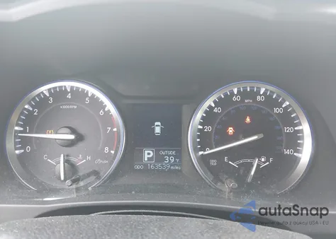 2015 Toyota Highlander Le Plus V6 z USA, uszkodzony, nr VIN 5TDBKRFH0FS156999